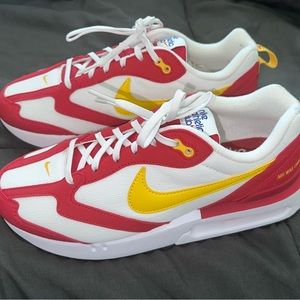 Women Nike Air Max Dawn 9.5